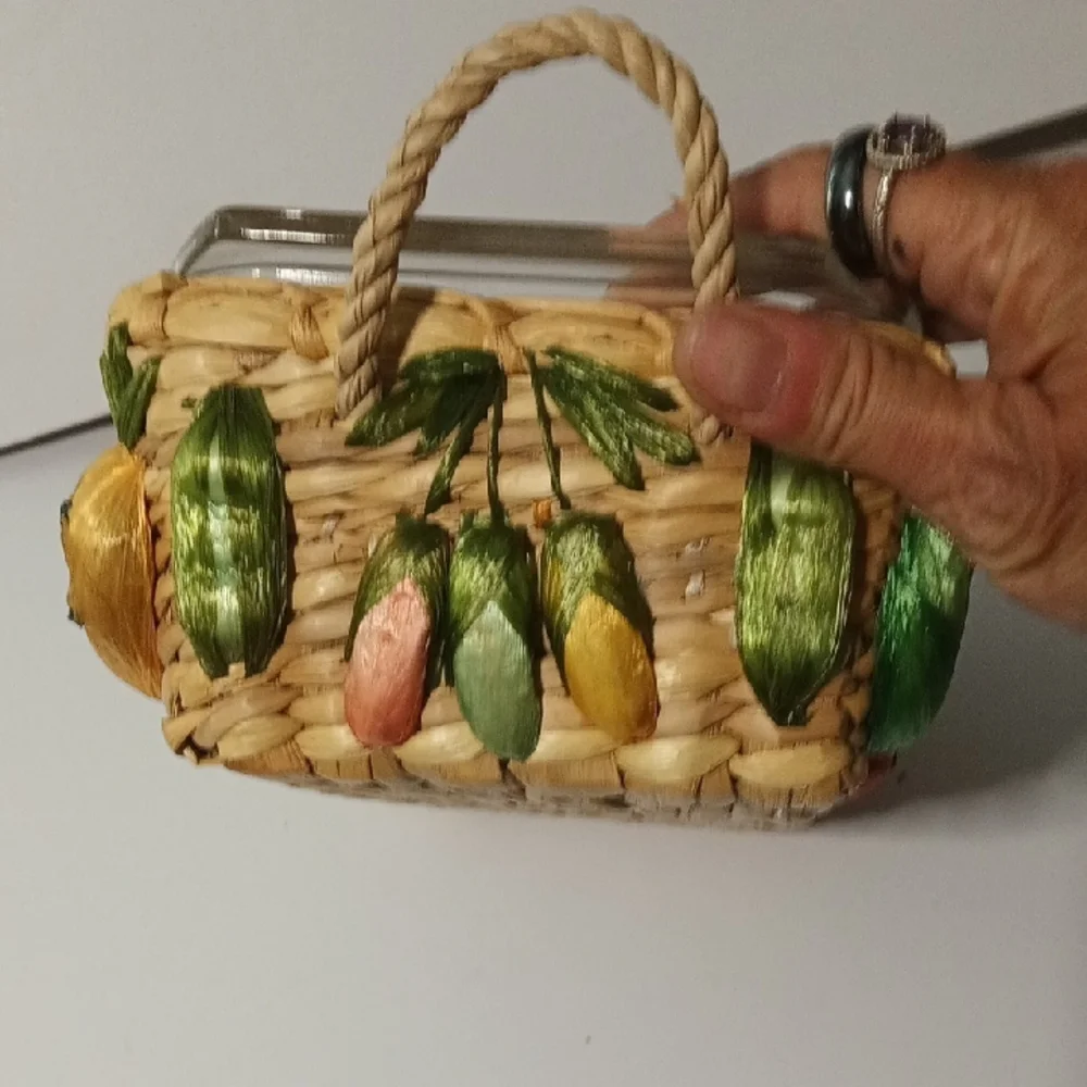 Pyrex Glass Baking Dish with Woven Basket 9 By 5 Inches